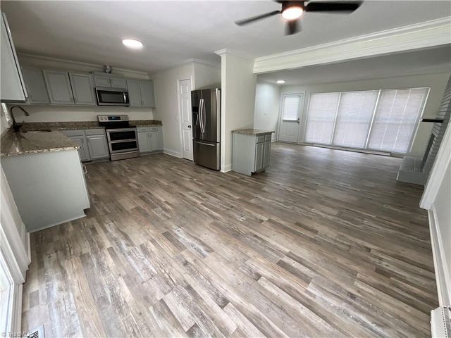 4026 Sedgewood Lane, Greensboro, NC 27407