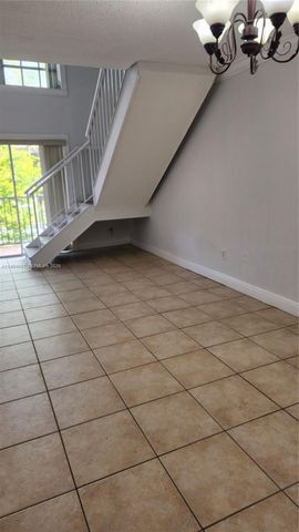 8600 SW 109th Ave 4-206, Miami, FL 33173