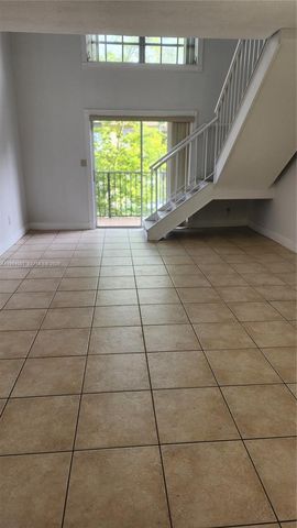 8600 SW 109th Ave 4-206, Miami, FL 33173