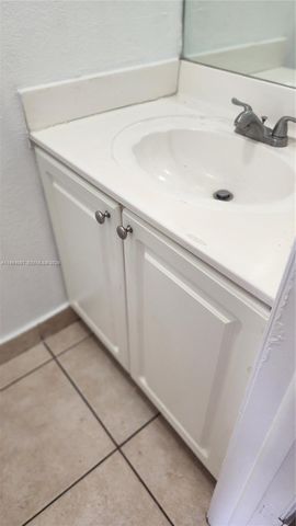 8600 SW 109th Ave 4-206, Miami, FL 33173