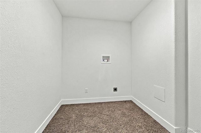 3903 S Quemoy Way, Aurora, CO 80018
