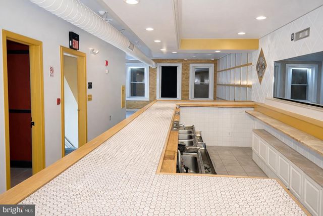 1370 H ST NE, Washington, DC 20002