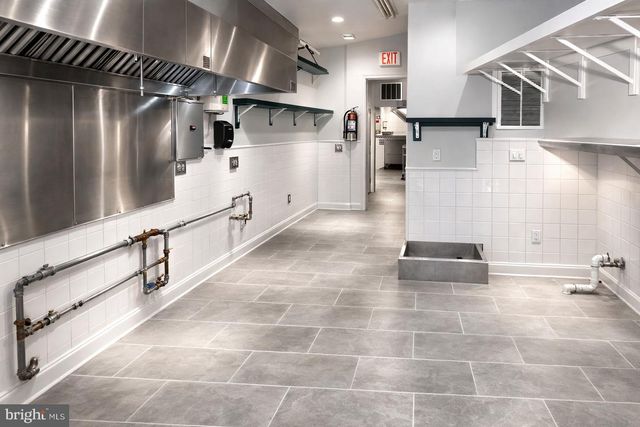 1370 H ST NE, Washington, DC 20002