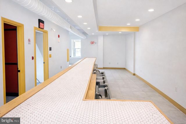 1370 H ST NE, Washington, DC 20002