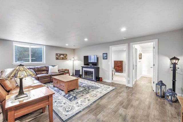 2479 ORION CIRCLE, Green Bay, WI 54311