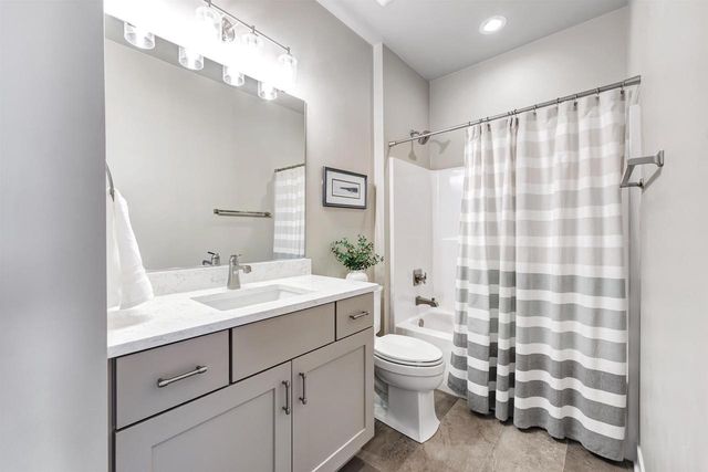 2479 ORION CIRCLE, Green Bay, WI 54311