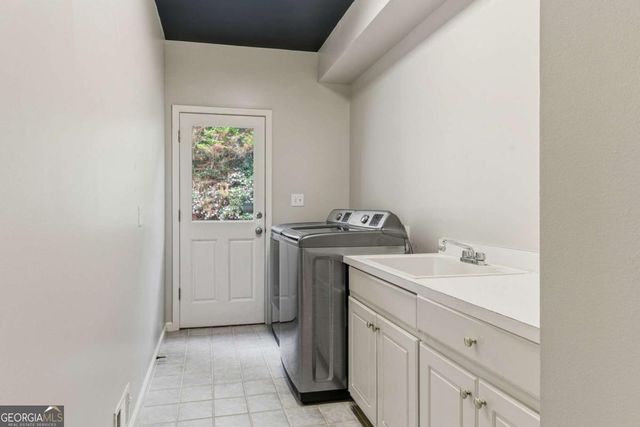 320 Champions View Drive, Milton, GA 30004