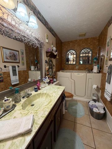 35 Guinn Drive, Monticello, KY 42633