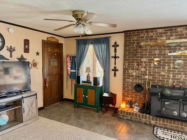 35 Guinn Drive, Monticello, KY 42633