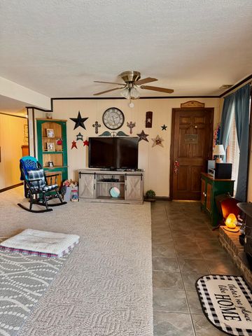 35 Guinn Drive, Monticello, KY 42633