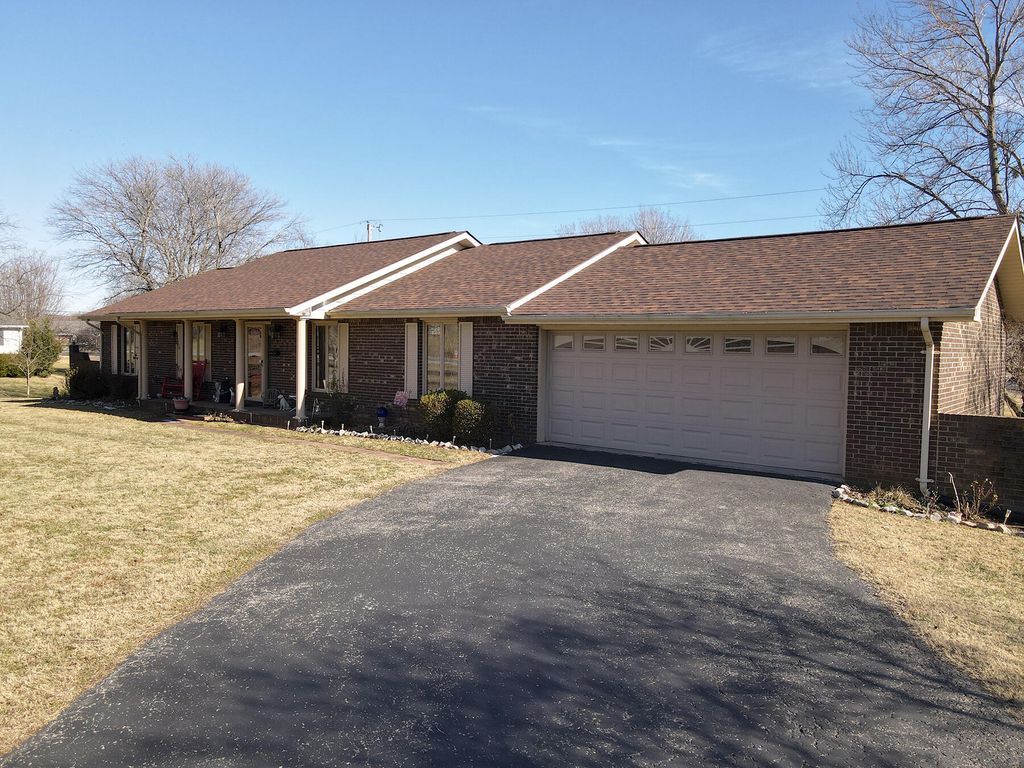 35 Guinn Drive, Monticello, KY 42633