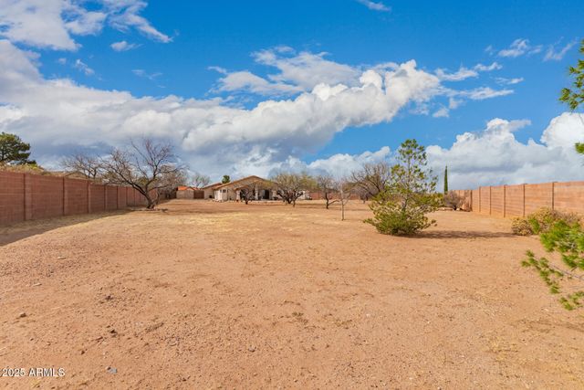 4225 S COMANCHE Drive, Sierra Vista, AZ 85650