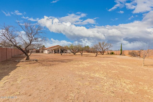 4225 S COMANCHE Drive, Sierra Vista, AZ 85650