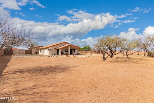 4225 S COMANCHE Drive, Sierra Vista, AZ 85650