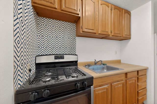 141 Daniel Street A & B, Santa Fe, NM 87501