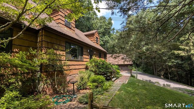 17 East Bucks Rock Road, New Milford, CT 06776