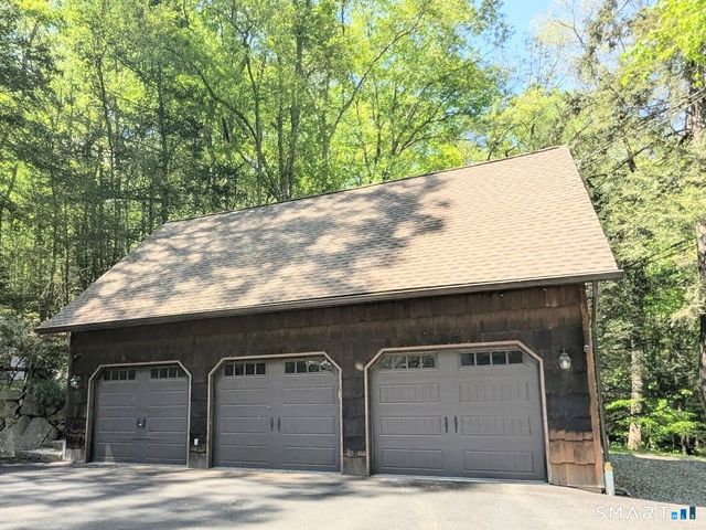 17 East Bucks Rock Road, New Milford, CT 06776