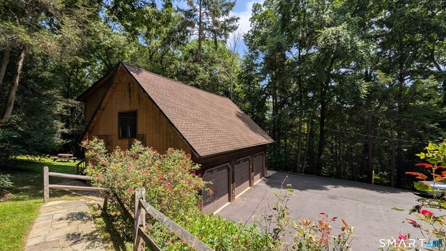 17 East Bucks Rock Road, New Milford, CT 06776