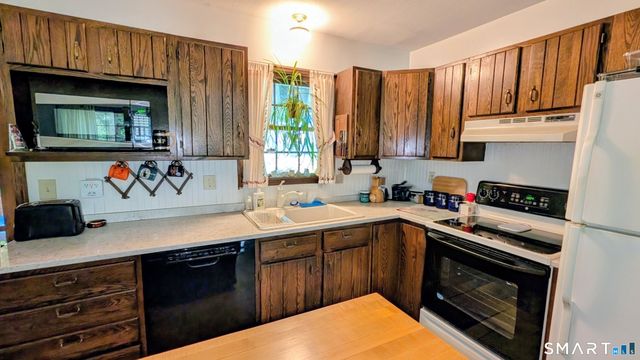 17 East Bucks Rock Road, New Milford, CT 06776