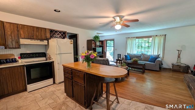 17 East Bucks Rock Road, New Milford, CT 06776