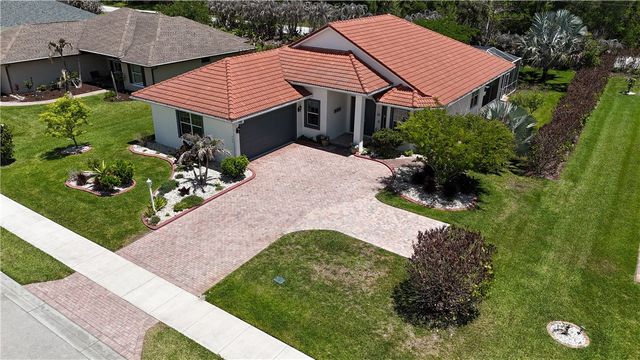 904 Yearling Trail, Sebastian, FL 32958