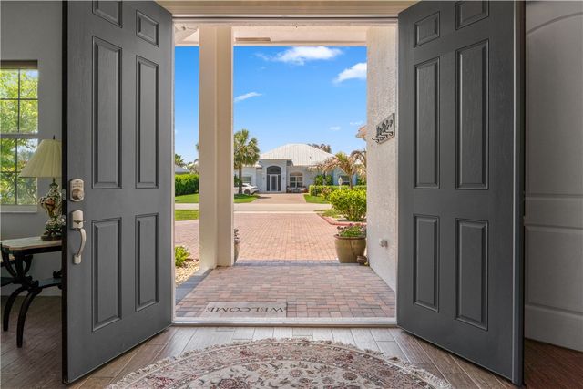 904 Yearling Trail, Sebastian, FL 32958