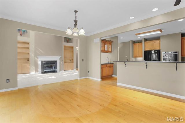 6 Crestwyck Court, Lake St Louis, MO 63367