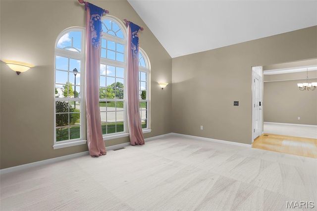 6 Crestwyck Court, Lake St Louis, MO 63367