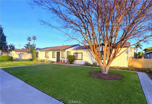 547 S Yorba Street, Orange, CA 92869