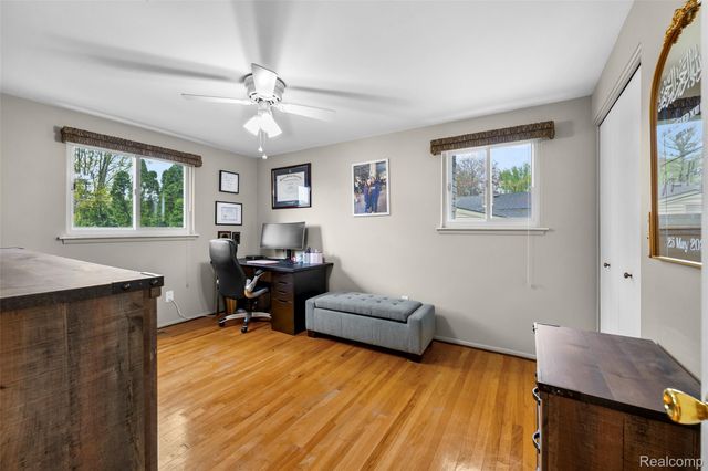 37174 Sunnydale Street, Livonia, MI 48154