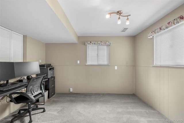 37174 Sunnydale Street, Livonia, MI 48154