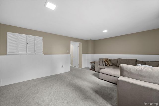 37174 Sunnydale Street, Livonia, MI 48154