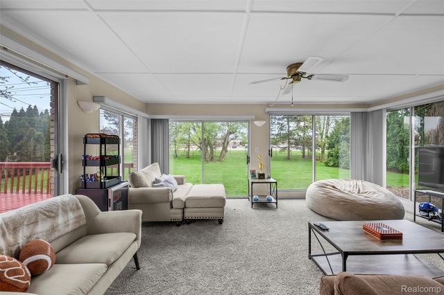 37174 Sunnydale Street, Livonia, MI 48154