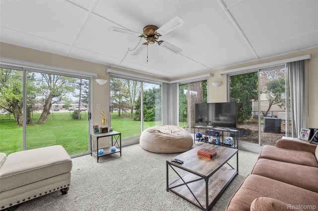 37174 Sunnydale Street, Livonia, MI 48154