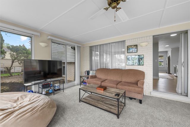 37174 Sunnydale Street, Livonia, MI 48154