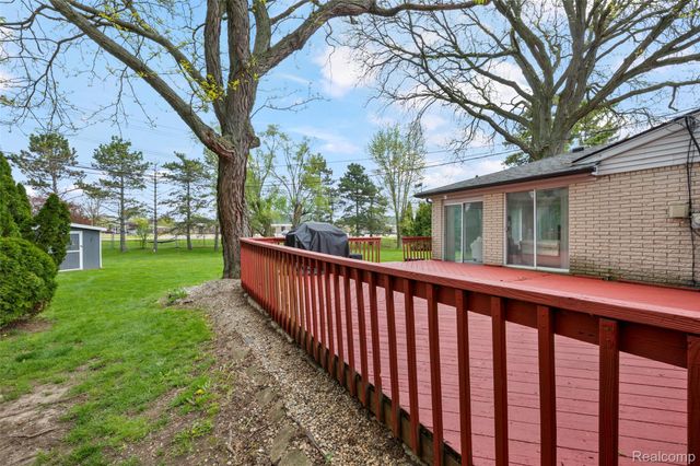 37174 Sunnydale Street, Livonia, MI 48154