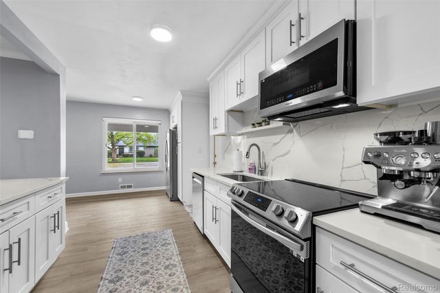 37174 Sunnydale Street, Livonia, MI 48154