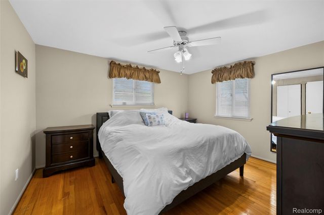 37174 Sunnydale Street, Livonia, MI 48154