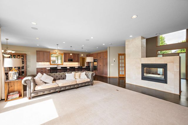 6786 Yellowstone Lane N, Maple Grove, MN 55311