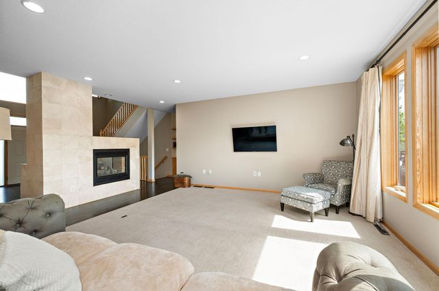 6786 Yellowstone Lane N, Maple Grove, MN 55311