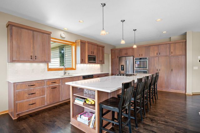 6786 Yellowstone Lane N, Maple Grove, MN 55311