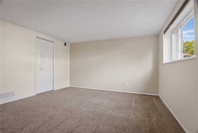 507 Hunters Path Rd 12, Bridgeville, PA 15017