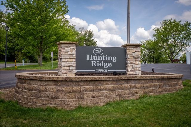 507 Hunters Path Rd 12, Bridgeville, PA 15017