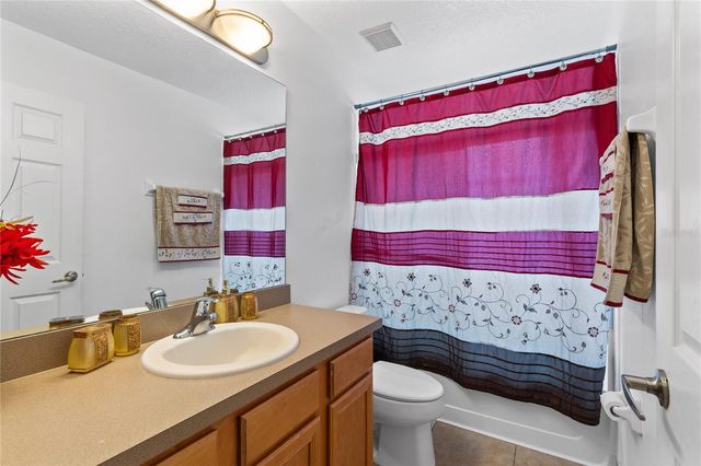 180 HIDEAWAY BEACH LANE, Kissimmee, FL 34746