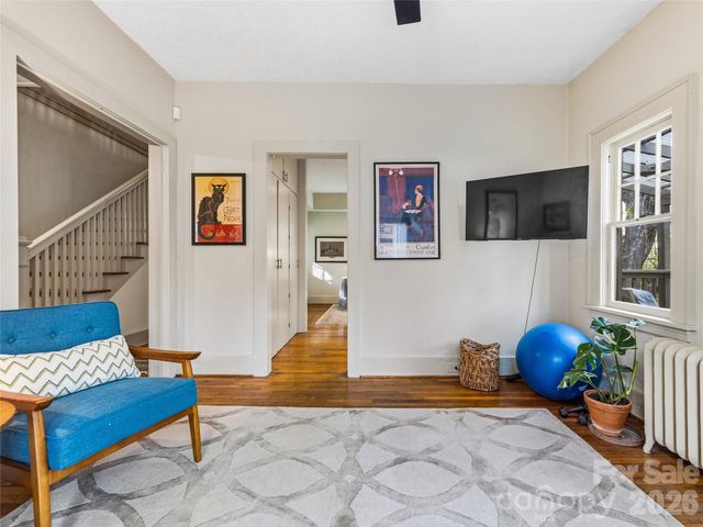 4 Duke Street, Asheville, NC 28803