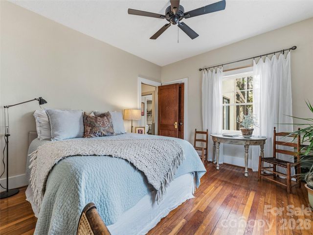 4 Duke Street, Asheville, NC 28803