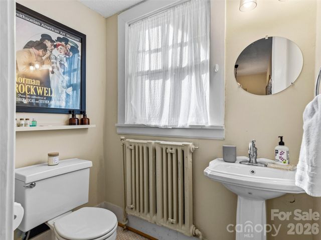 4 Duke Street, Asheville, NC 28803