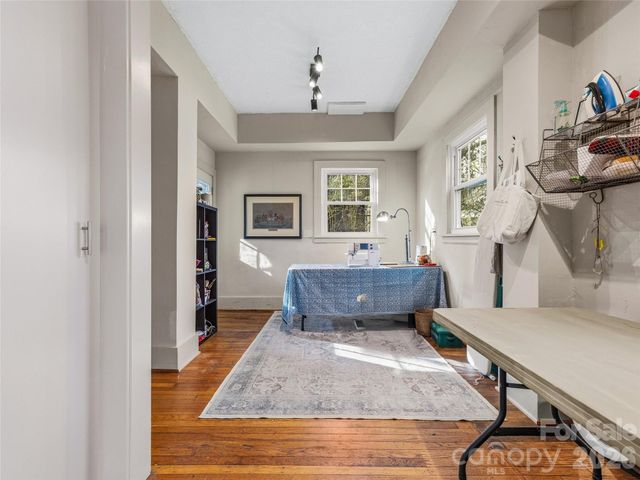 4 Duke Street, Asheville, NC 28803