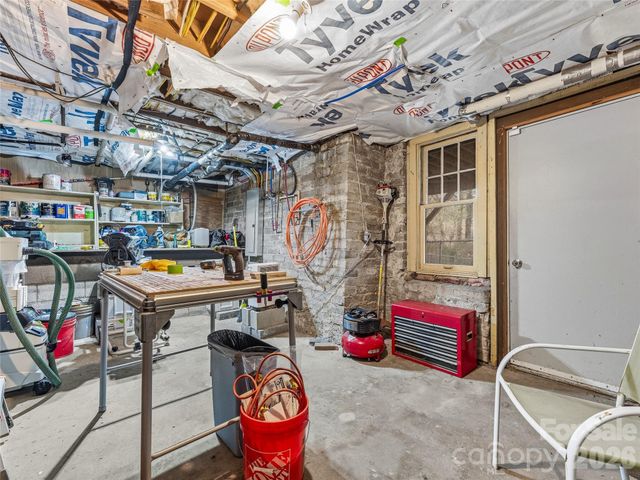 4 Duke Street, Asheville, NC 28803