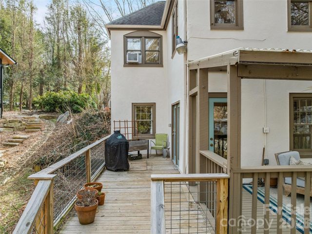 4 Duke Street, Asheville, NC 28803